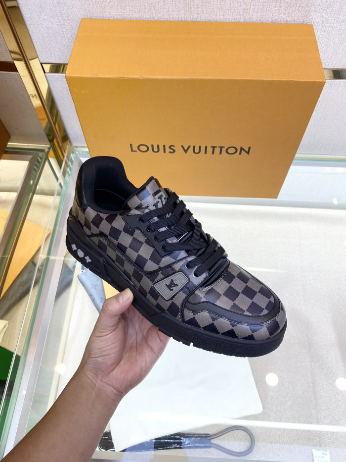 Onekick LV TRAINER SNEAKER LOW