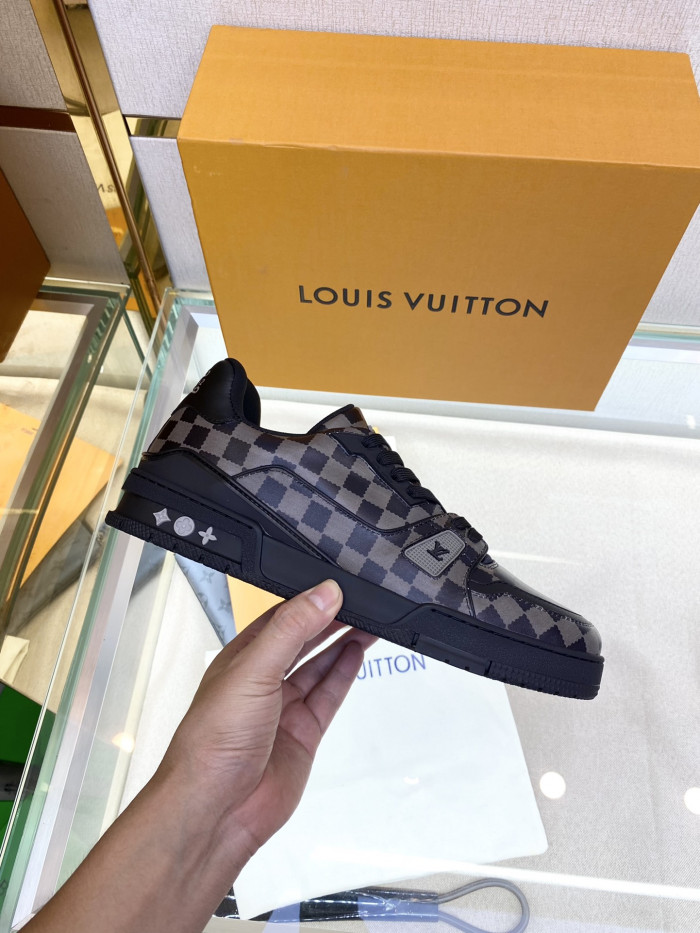 Onekick LV TRAINER SNEAKER LOW