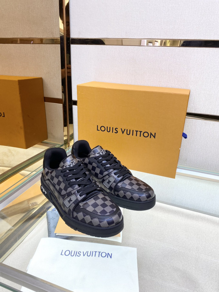 Onekick LV TRAINER SNEAKER LOW