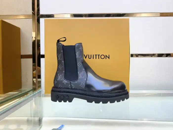 LOUS VUITON BOOTS