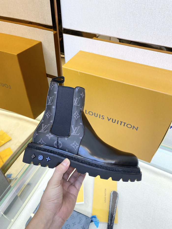 LOUS VUITON BOOTS