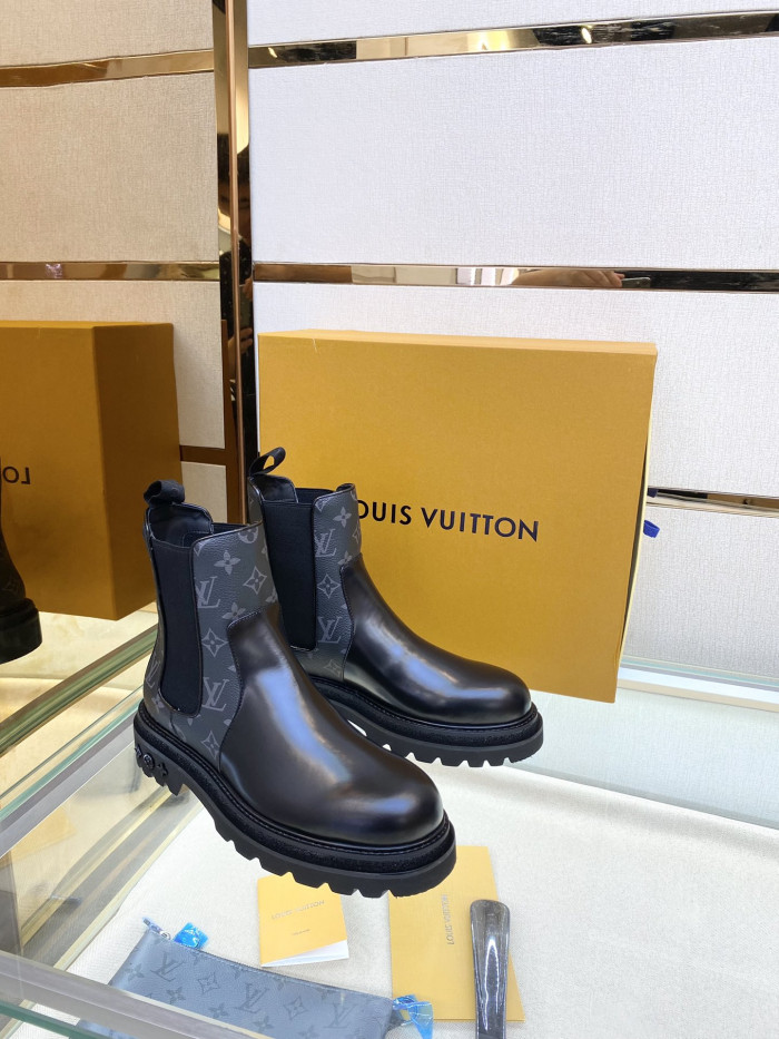 LOUS VUITON BOOTS