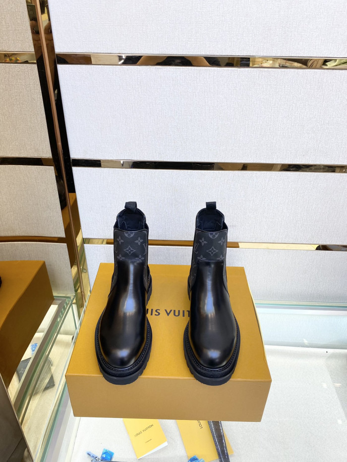 LOUS VUITON BOOTS