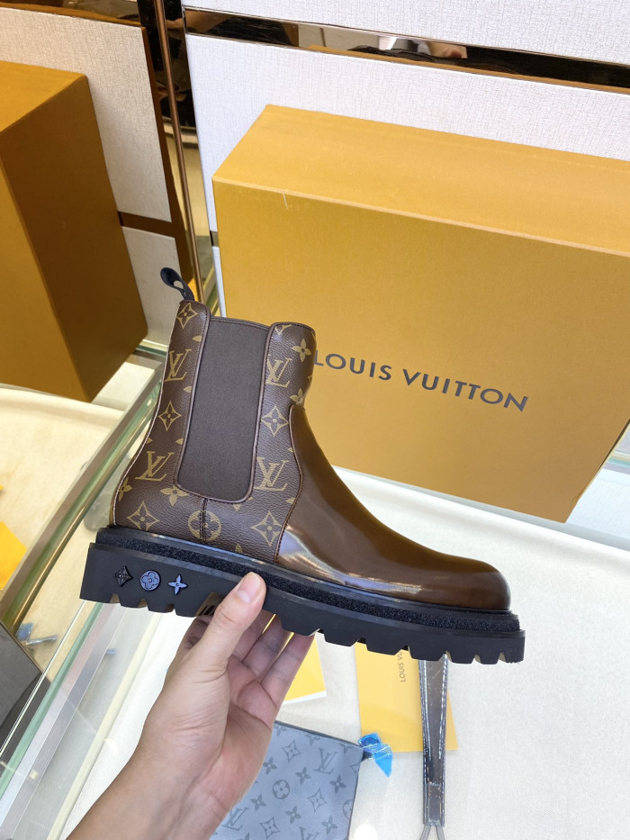 LOUS VUITON BOOTS