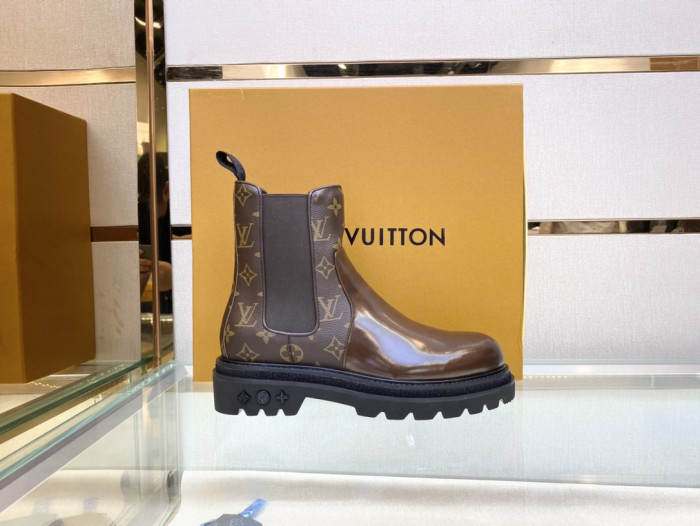 LOUS VUITON BOOTS