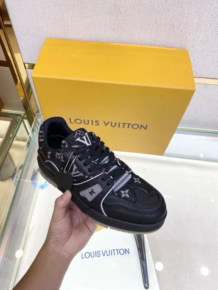 Cheap Loui Vuitto TRAINER SNEAKER