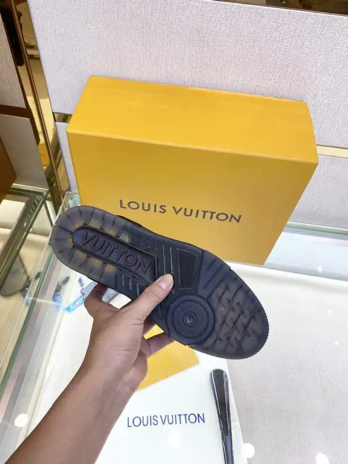 Loui Vuitto TRAINER SNEAKER