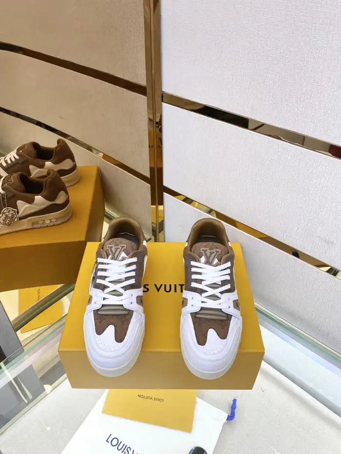 Loui Vuitto TRAINER SNEAKER