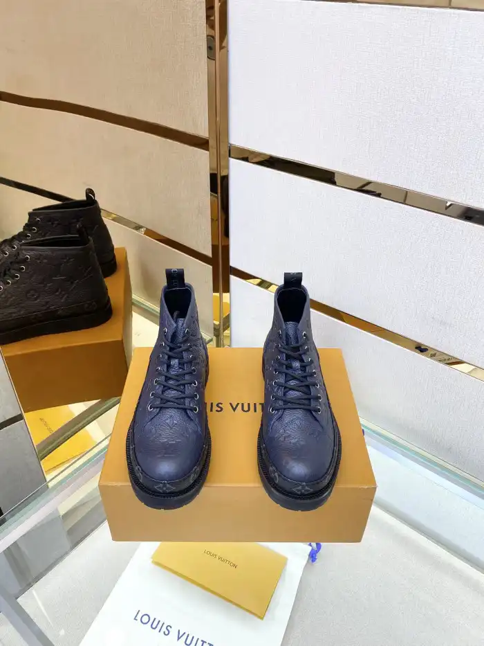 LOUS VUITON BOOTS