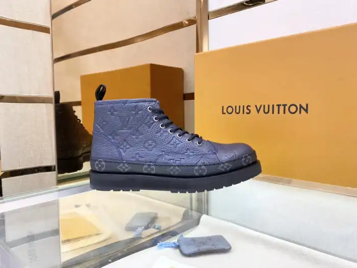 LOUS VUITON BOOTS