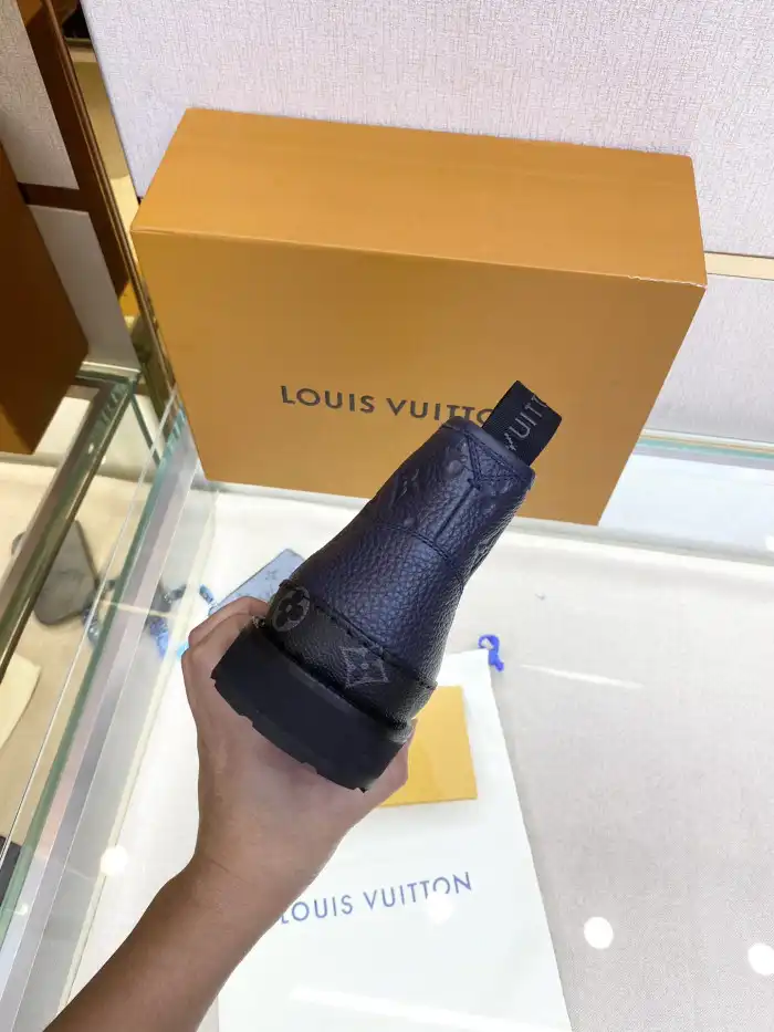 Cheap LOUS VUITON BOOTS