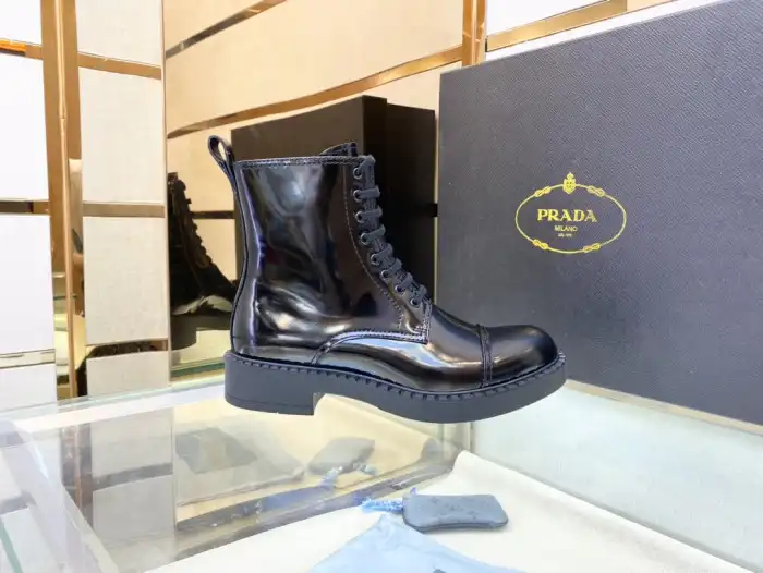 Prad BOOTS