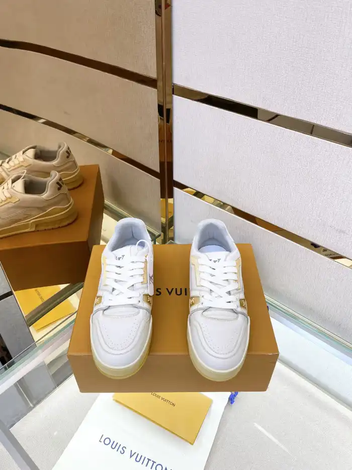 Loui Vuitto TRAINER SNEAKER