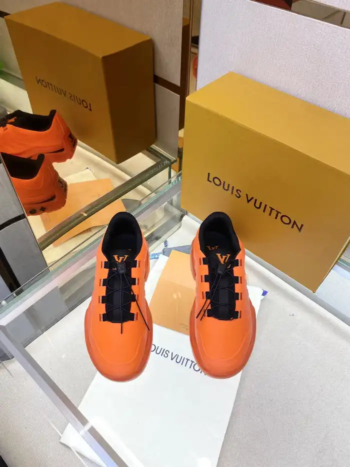 Loui Vuitto MILLENIUM SNEAKER