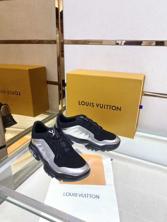 Loui Vuitto MILLENIUM SNEAKER