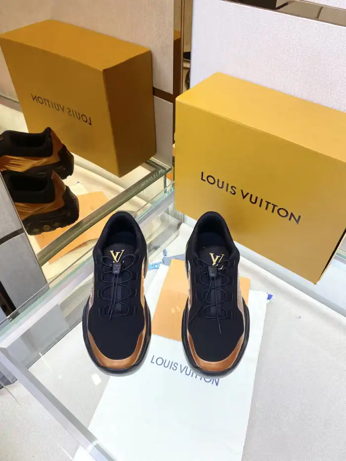 Loui Vuitto MILLENIUM SNEAKER