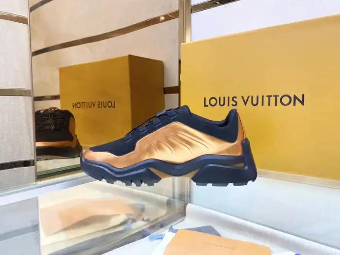 Loui Vuitto MILLENIUM SNEAKER