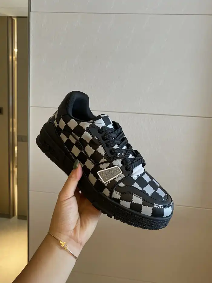 Loui Vuitto TRAINER SNEAKER