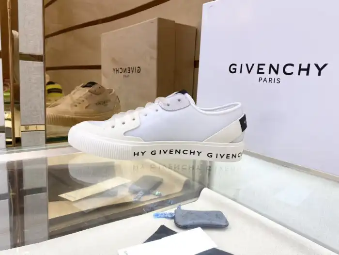 Cheap Givench Spectre Low-TOP SNEAKER