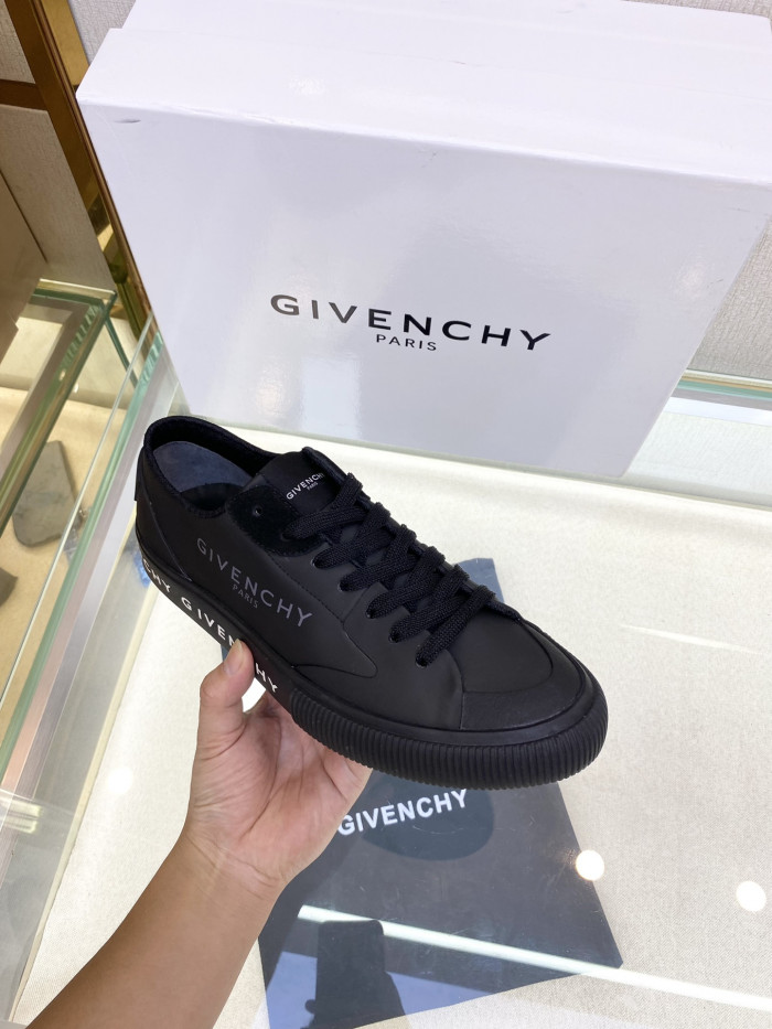 Onekick Givench Spectre Low-TOP SNEAKER