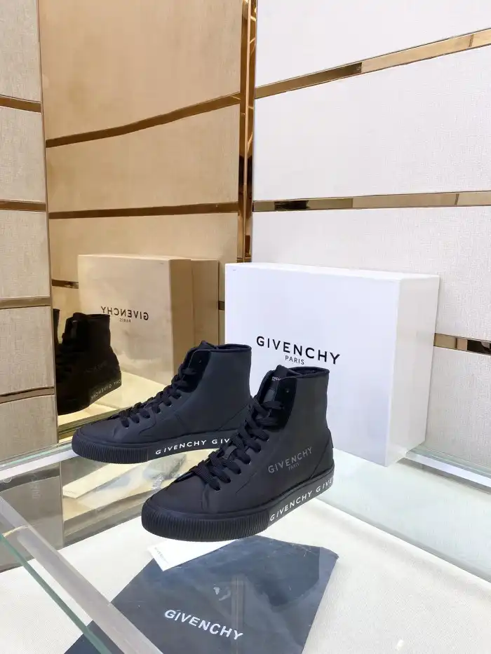 Givench Spectre High -TOP SNEAKER