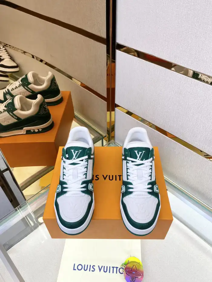 Loui Vuitto Low-Top SNEAKER