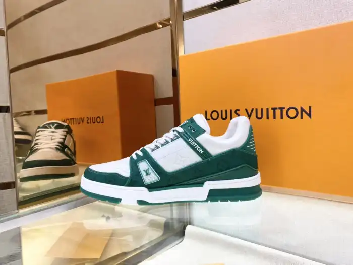 Loui Vuitto Low-Top SNEAKER