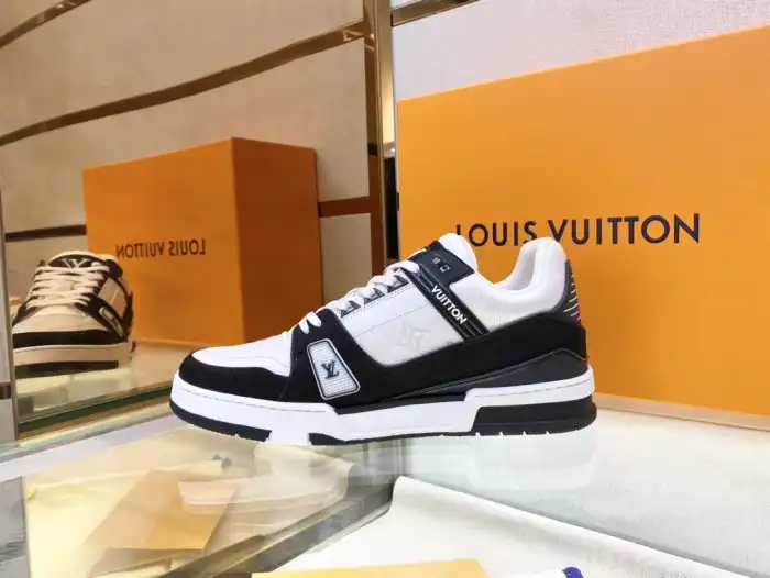 Loui Vuitto Low-Top SNEAKER