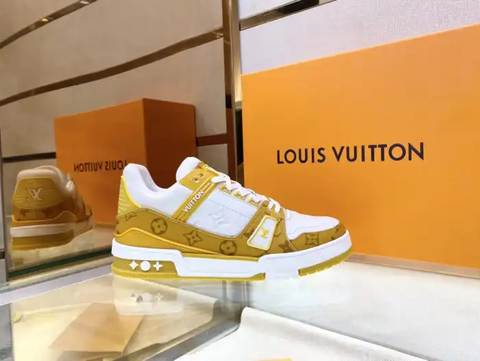 Loui Vuitto Low-Top SNEAKER