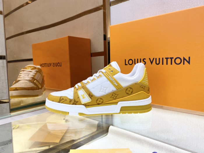 Loui Vuitto Low-Top SNEAKER