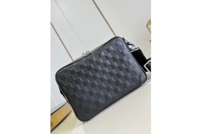 LV BAG 27.0 X 18.0 X 7.0 CM