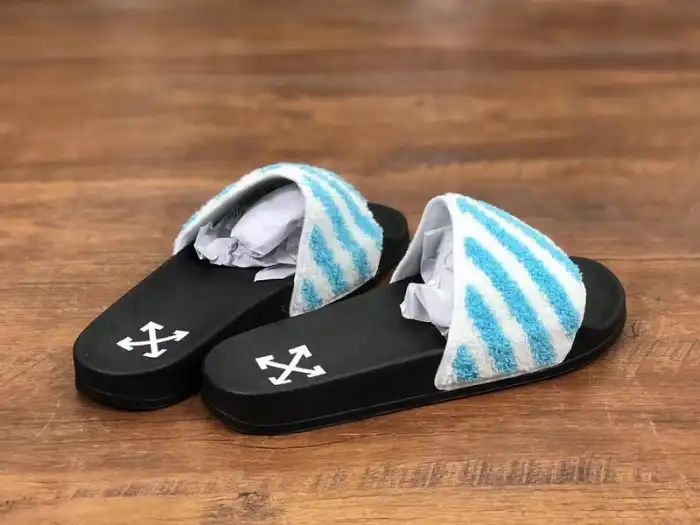 OFF-WHITE SLIPPERS