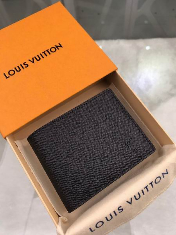 Onekick LOUI VUITTO WALLET M32703 11.5*9