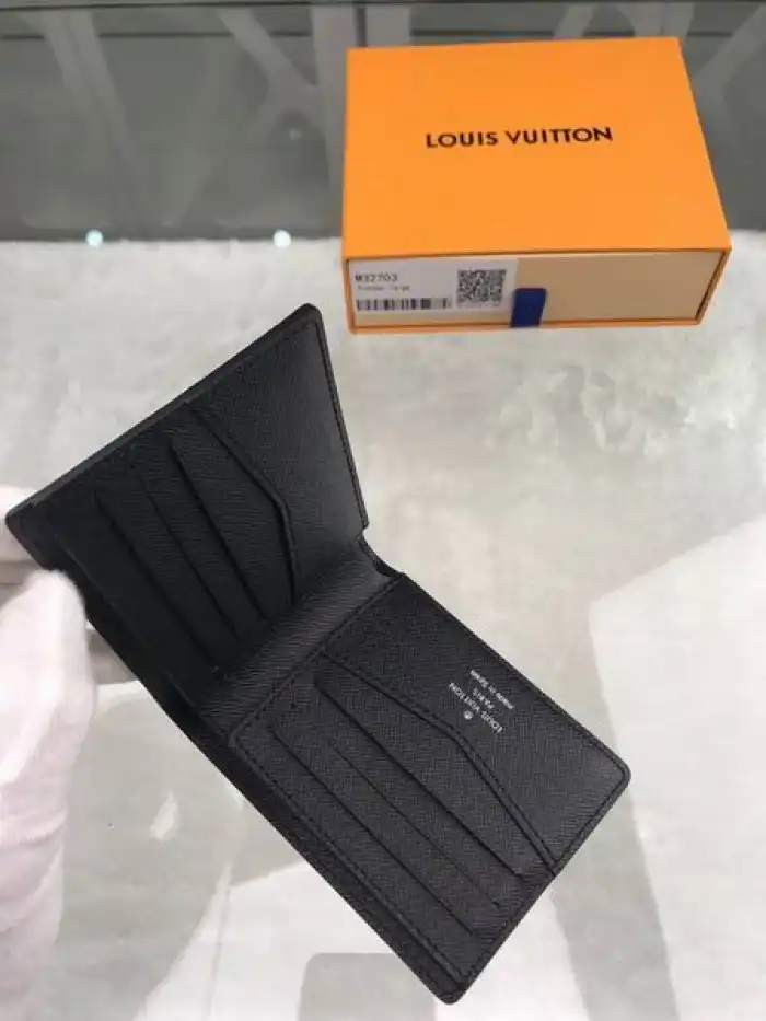 LOUI VUITTO WALLET M32703 11.5*9