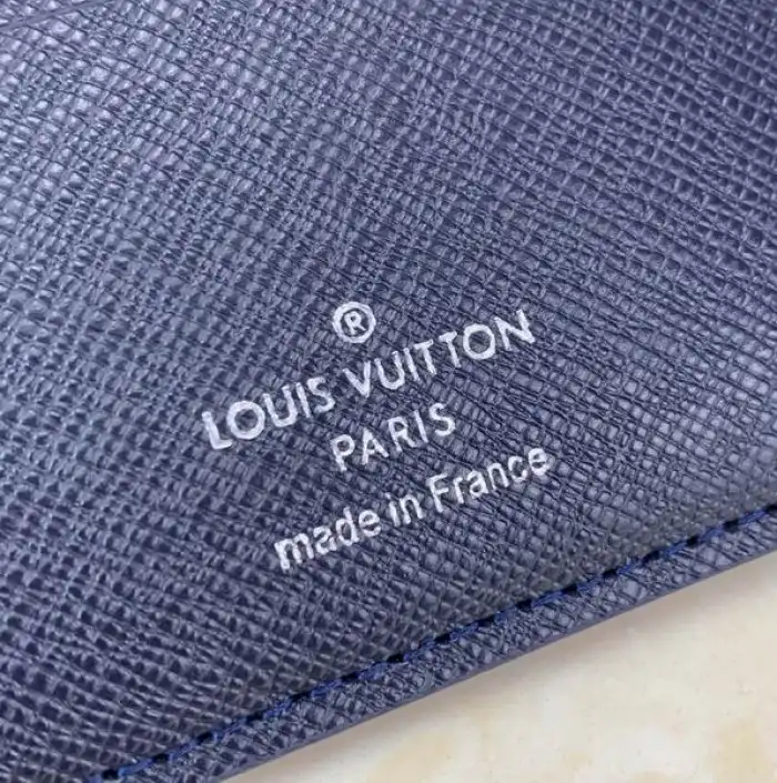 LOUI VUITTO WALLET M67908 11.5*9*1.5