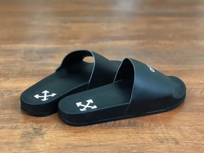 OFF-WHITE SLIPPERS