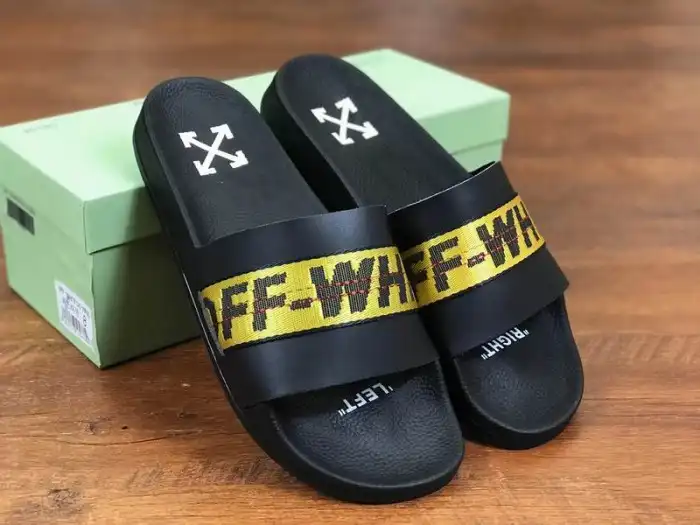 OFF-WHITE SLIPPERS