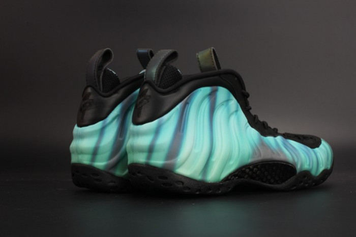 Nike Air Foamposite One Northern Lights Black Green mens 840559-001