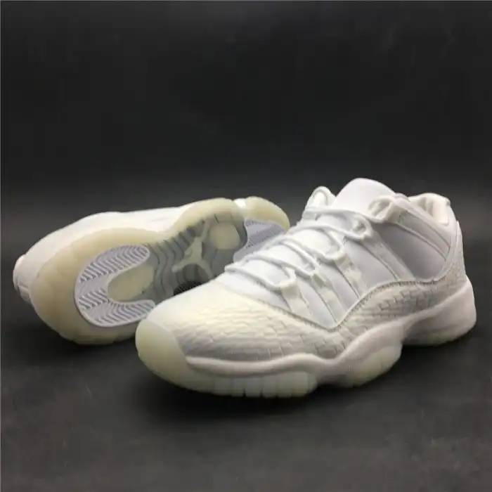 Air Jordan 11 Low Heiress Frost White 897331-100