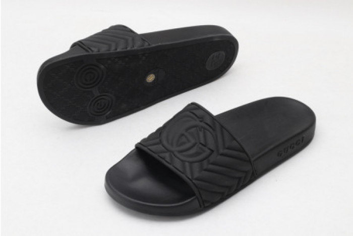 Onekick GUCC SLIPPERS ALL BLACK