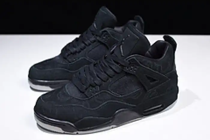 Nike Air Jordan 4 retro kaws black 930155 001