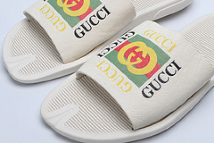 Onekick GUCC SLIPPERS