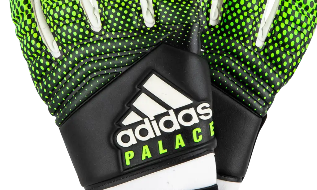 Palace Juventus Goalkeeper Gloves