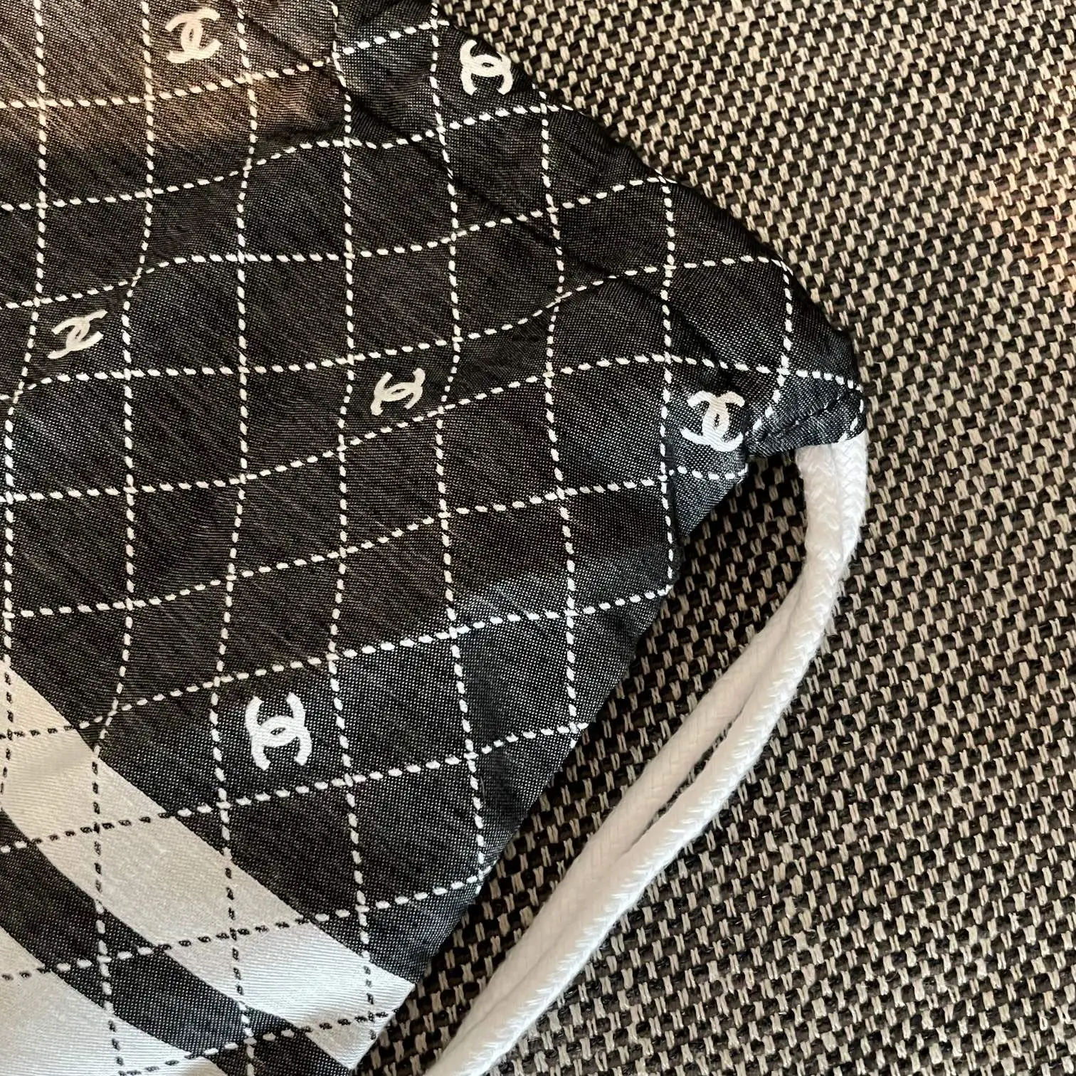 Replica bags CHANEL 24P Beach Shoulder Bag 