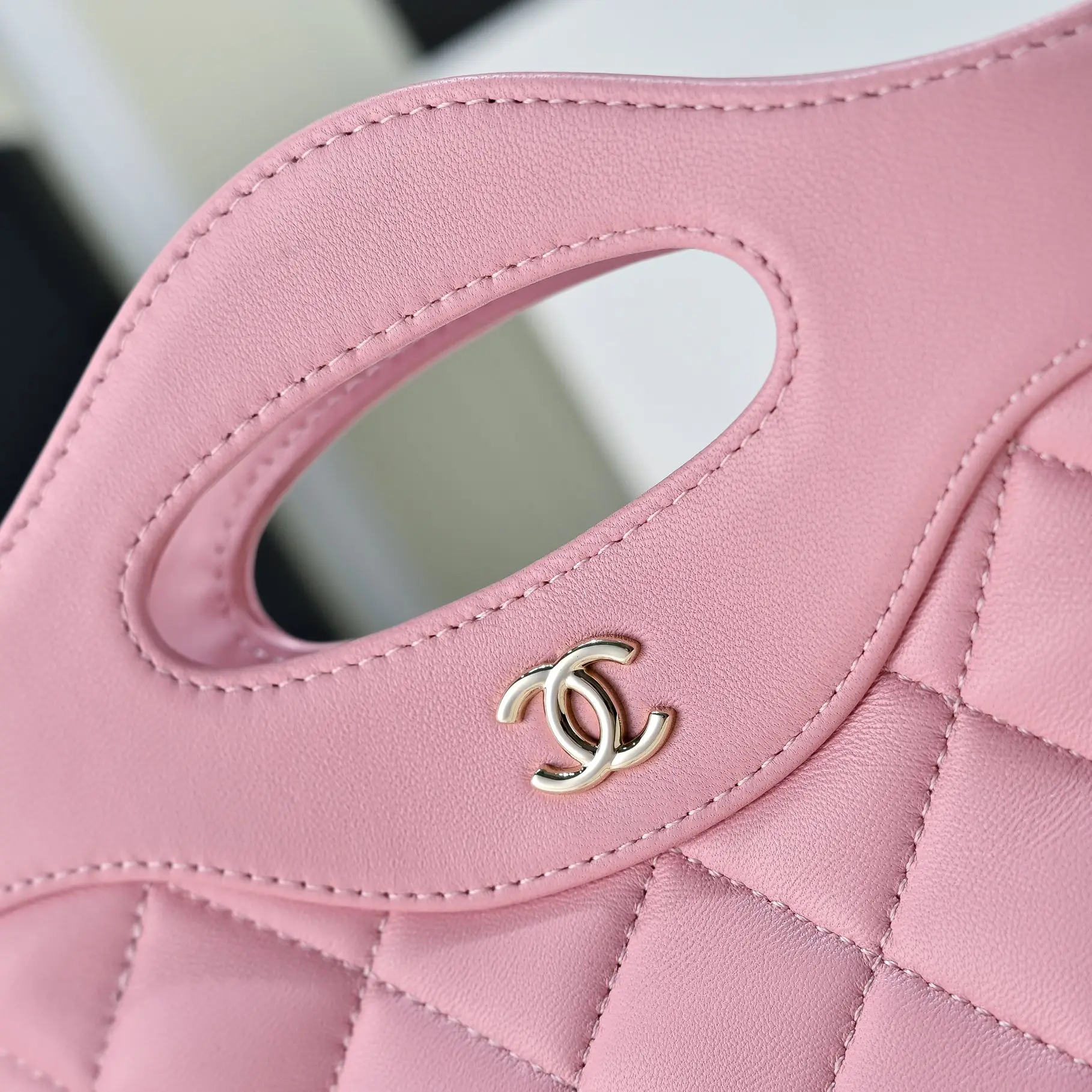 Reps CHANEL 31 MINI SHOPPING BAG