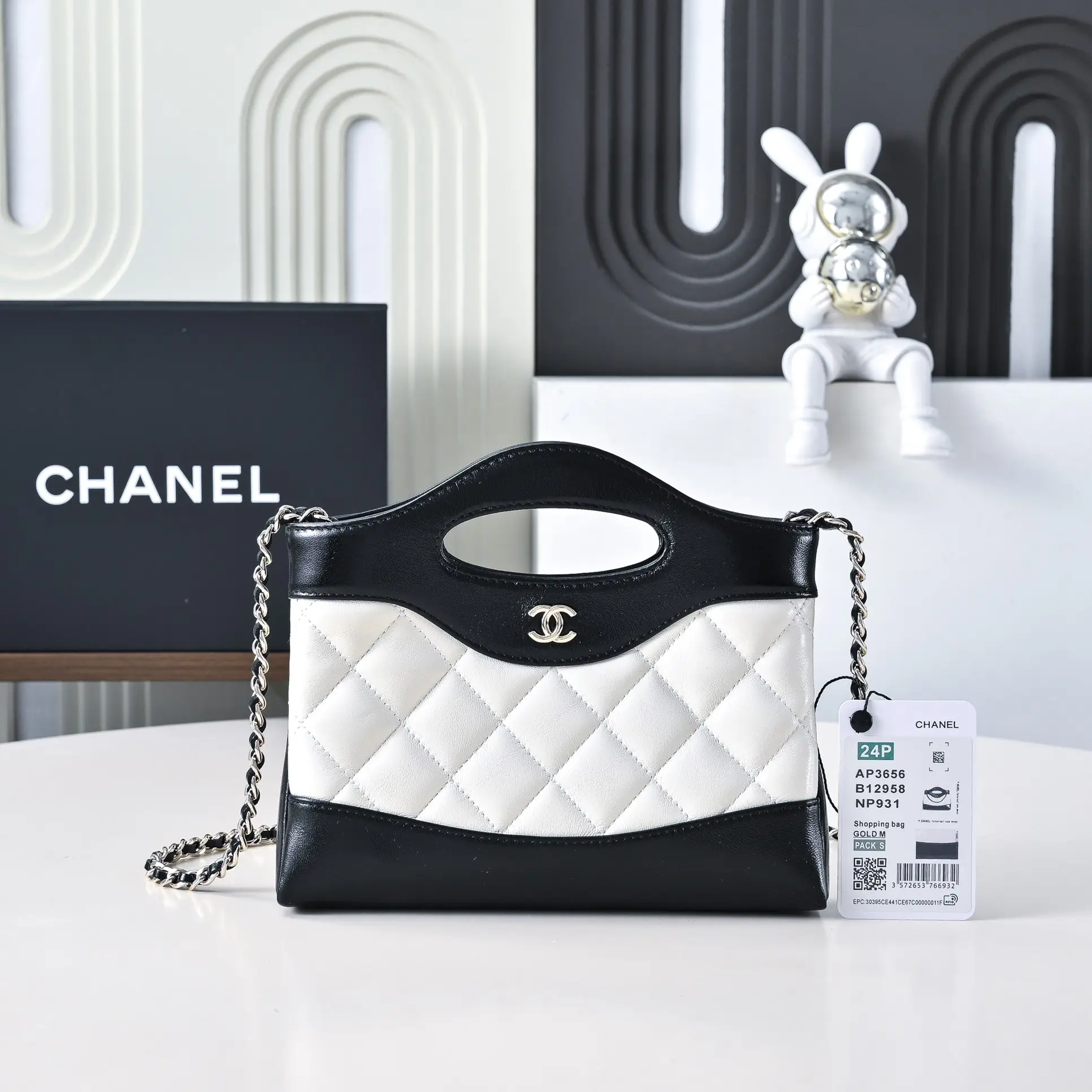 Reps CHANEL 31 MINI SHOPPING BAG White & Black