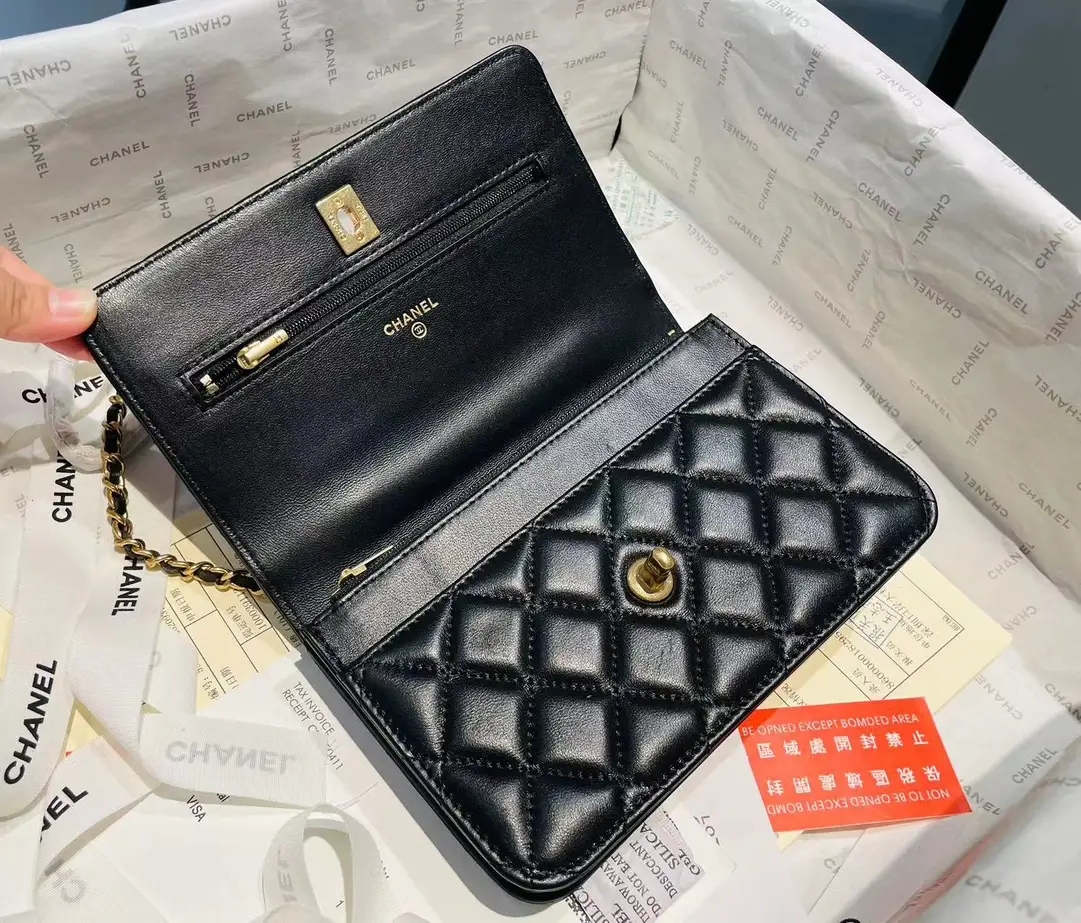 Affordable CHANEN 23B New Pearl Handle 