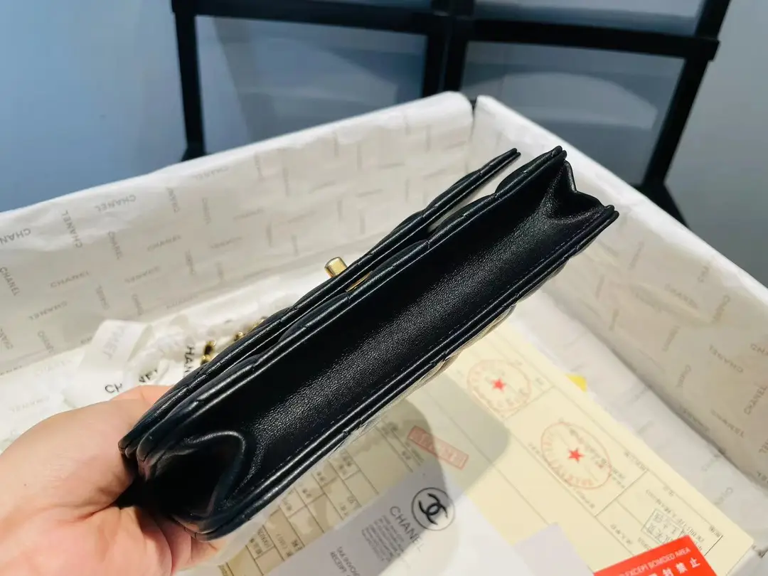 Affordable CHANEN 23B New Pearl Handle 