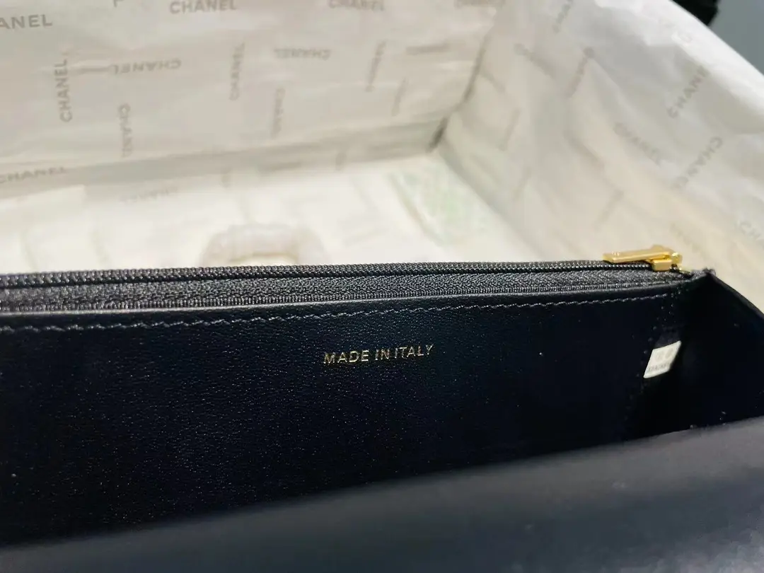 Affordable CHANEN 23B New Pearl Handle 