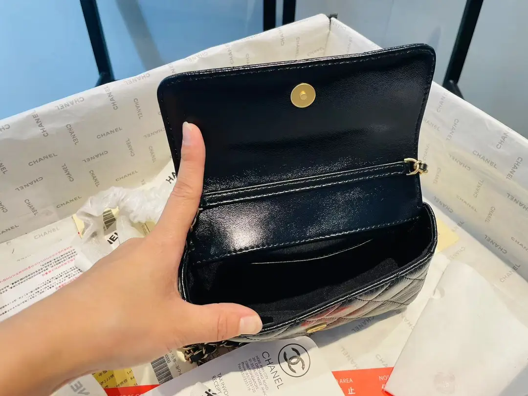 Replica bags Chanel 23B Metal Bracelet Mobile Phone Case Mini